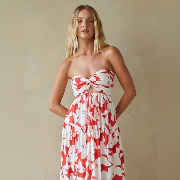 American Threads Lilo Strapless Maxi Dress in Red Floral, Size Medium - Picture 7 of 12